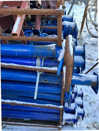 Телескопические стойки для строительных проектов Б/У