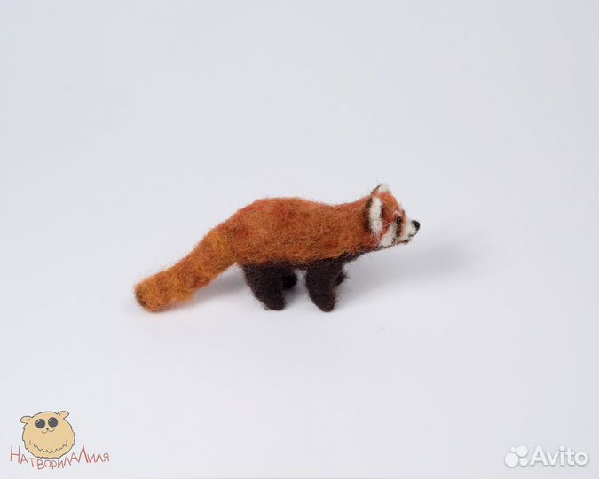 Красная панда из шерсти игрушка интерьерная