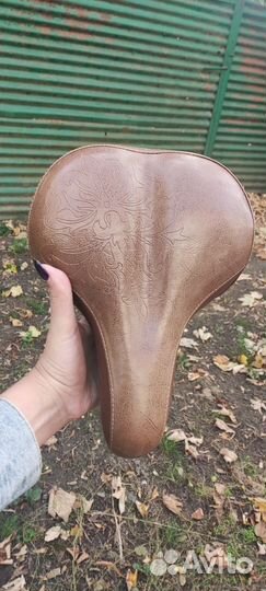 Седло для велосипеда кожаное