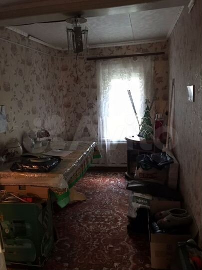 Дом 31,9 м² на участке 6 га