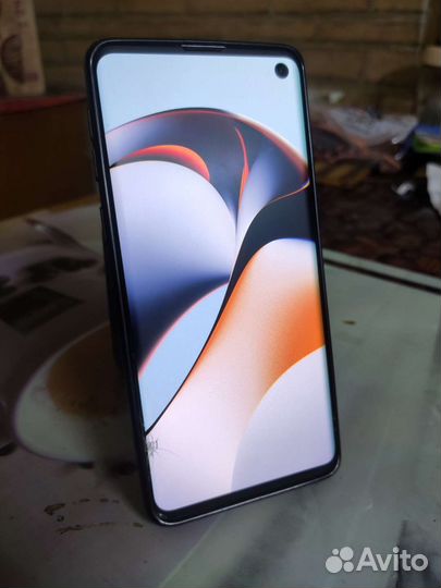 Телефон Samsung s10