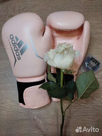 Боксерские перчатки adidas 12 oz