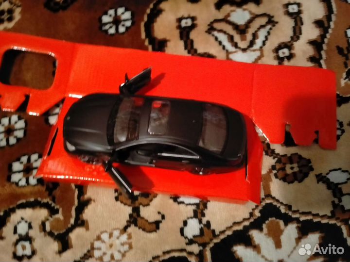 Сувенир модель автомобиля Мерседес