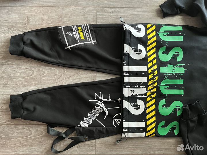 Костюм для подростка