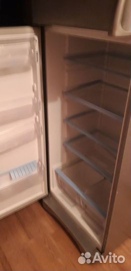 Продам холодильник рабочий бу Индезит