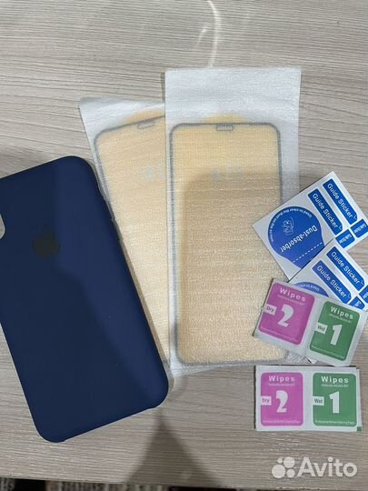Чехол и стекло на iPhone XS