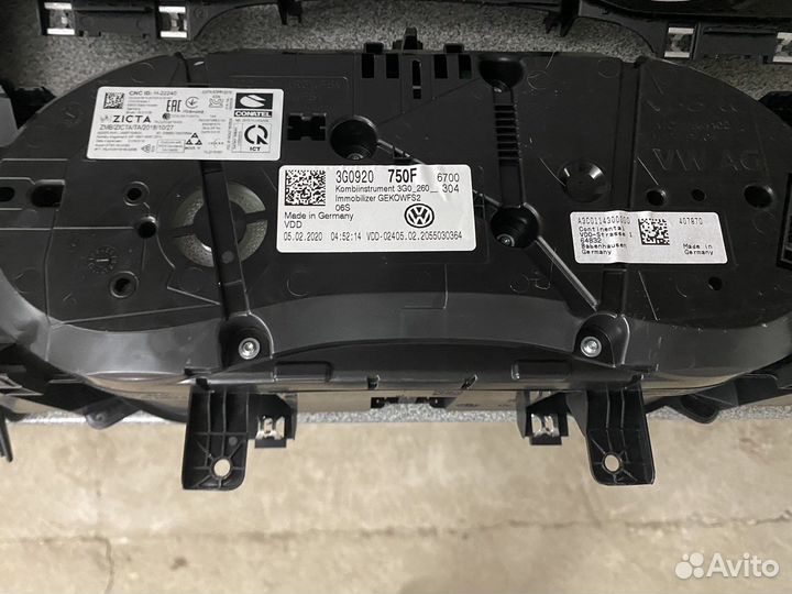 Приборная панель passat b8