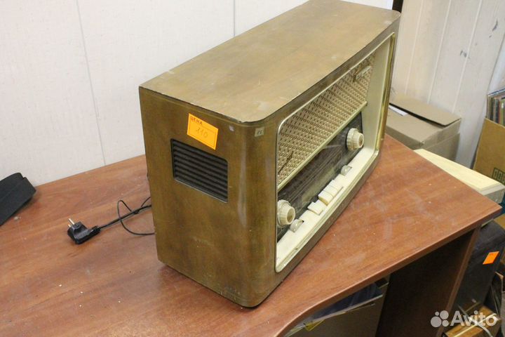 Ламповый приёмник Philips 1001 110