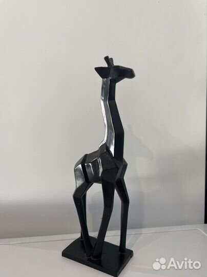 Фигура «Жираф полигональный» (полистоун)