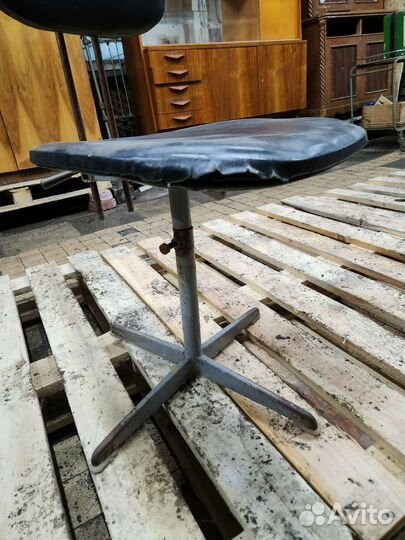 Стул вращающийся СССР