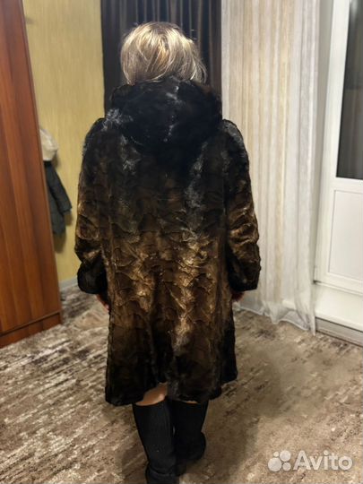 Продам норковую шубу бу