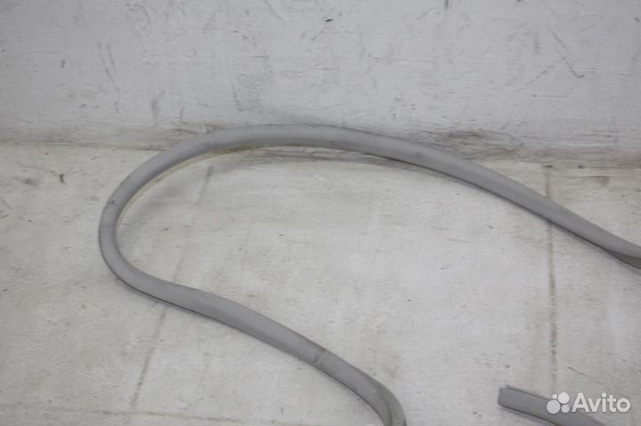 Уплотнитель панорамной крыши Nissan Qashqai+2 J10