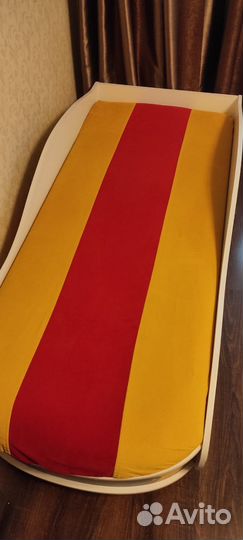 Детская кровать Машина бу с матрасом