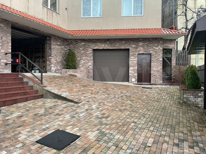 Дом 180 м² на участке 3 сот.