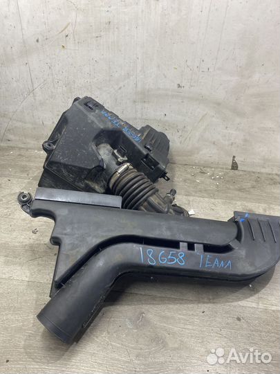 Корпус воздушного фильтра Nissan Teana