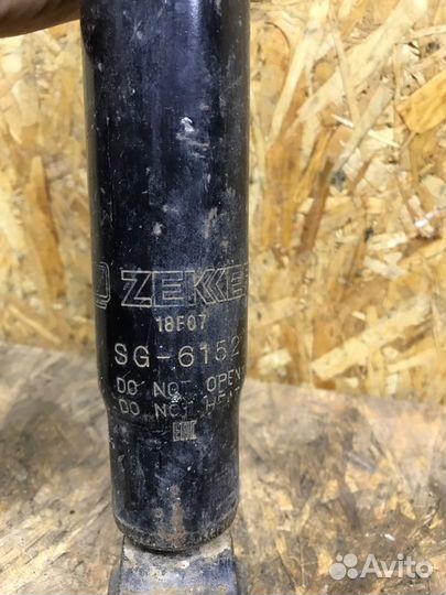 Стойка подвески задняя Volkswagen Polo седан 1.6