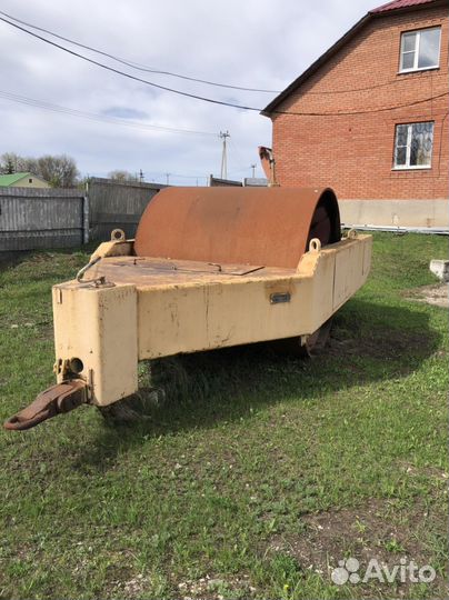 Каток прицепной