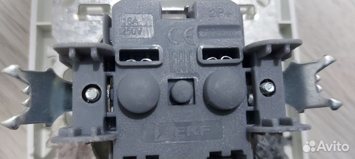 Разетки б/у из новостройки