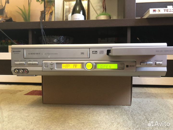 Видеомагнитофон Dvd плеер Sharp Dv-nc70
