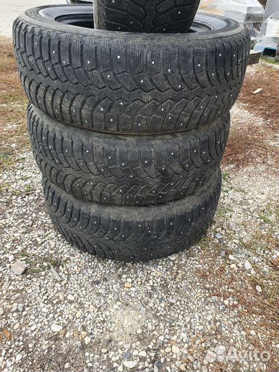 Bridgestone Blizzak Spike-01 265/60 R18