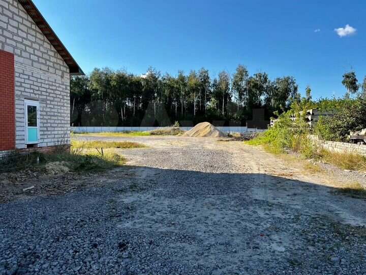 Здание, 10644 м²