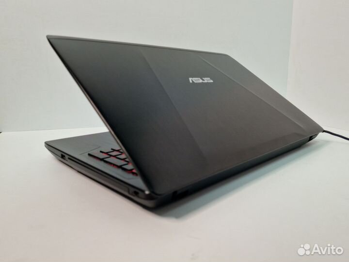 Игровой ноутбук Asus i7/GTX1050Ti/SSD+HDD
