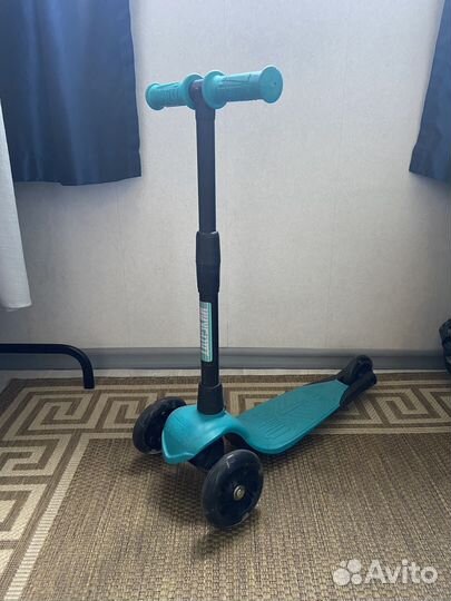 Трехколесный самокат
