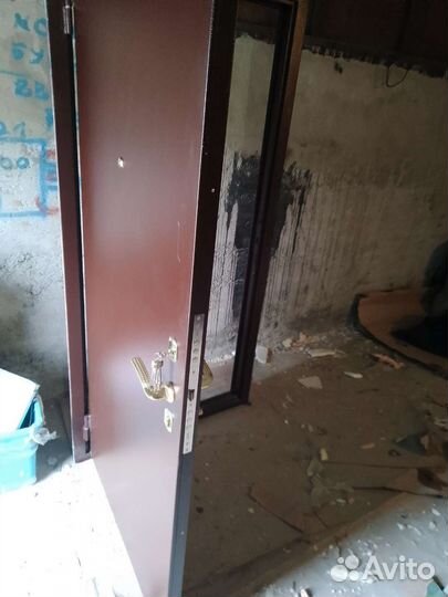Дверь входная металлическая
