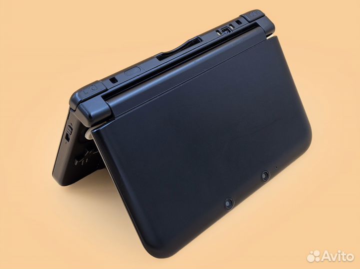 Nintendo 3DS XL Черная, 200 игр, 128 Gb