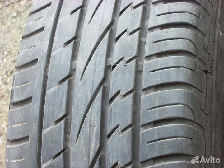 Continental ContiCrossContact UHP 235/65 R17 104V