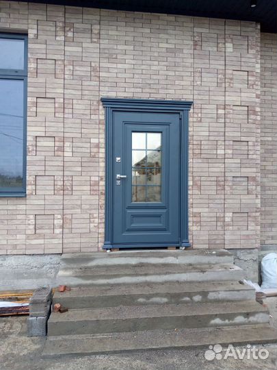 Установка входных дверей