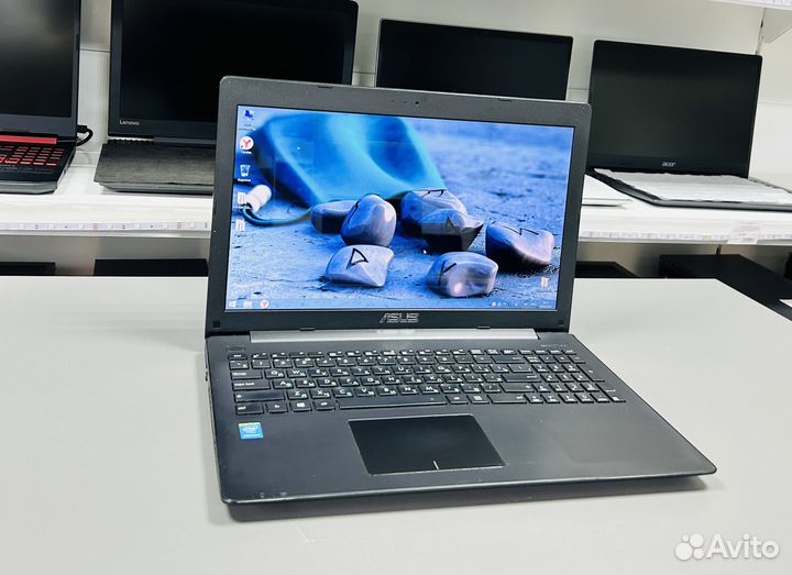 Шустрый Ноутбук 4 ядра 4гига ssd