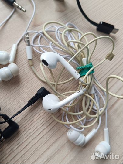 Аксессуары для телефонов