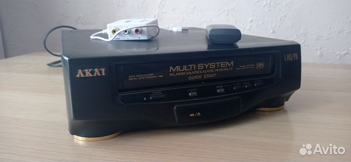 Видеомагнитофон akai