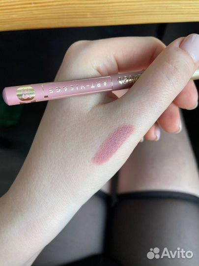 Карандаш для губ MAC