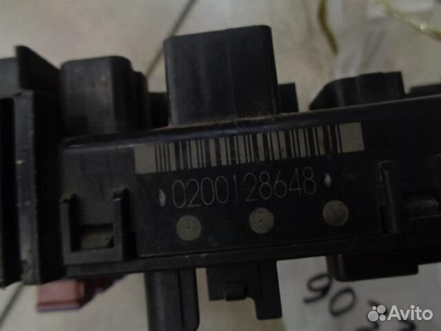 Блок предохранителей салонный Pontiac Vibe 2002-2