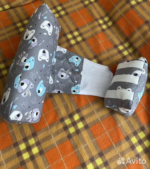 Подушка-позиционер для сна новорожденного