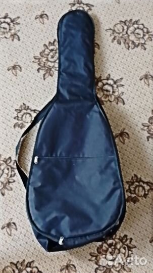 Акустическая гитара