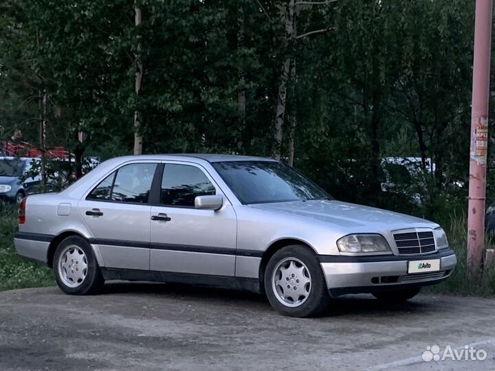Mercedes-Benz C-класс 2.5 AT, 1996, 568 000 км