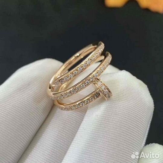 Кольцо Cartier Juste Un Clou из золота 0,69ct