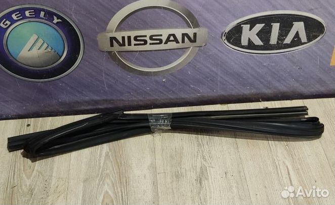 Уплотнитель зад проема стекла двери infiniti QX60