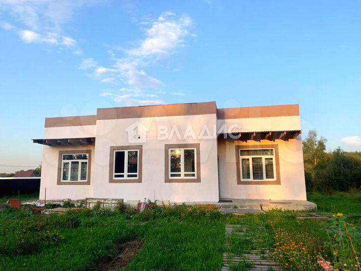 Дом 180 м² на участке 17 сот.