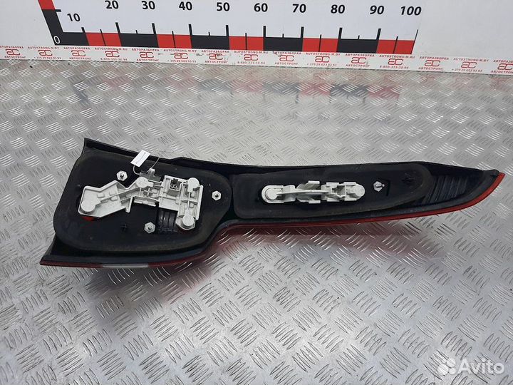 Фонарь задний левый габаритный Volvo V50 2007