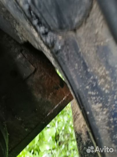 Дверь задняя левая Волга(газ) 31105, 3102