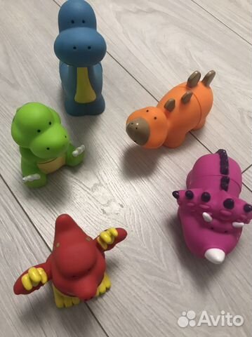 Динозавры игрушки