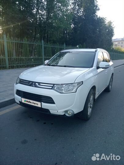 Mitsubishi Outlander 2.0 CVT, 2012, 175 000 км