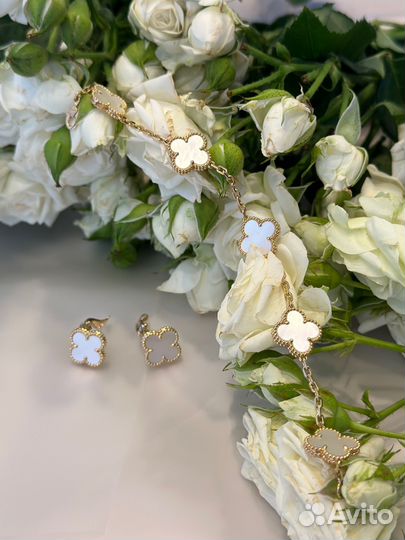 Серьги и браслет Van Cleef Alhambra перламутр