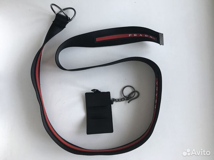 Ремень и брелок с логотипом «prada”
