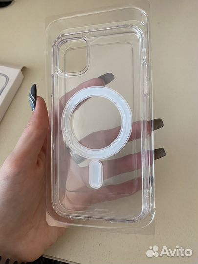 Чехол на iPhone 11