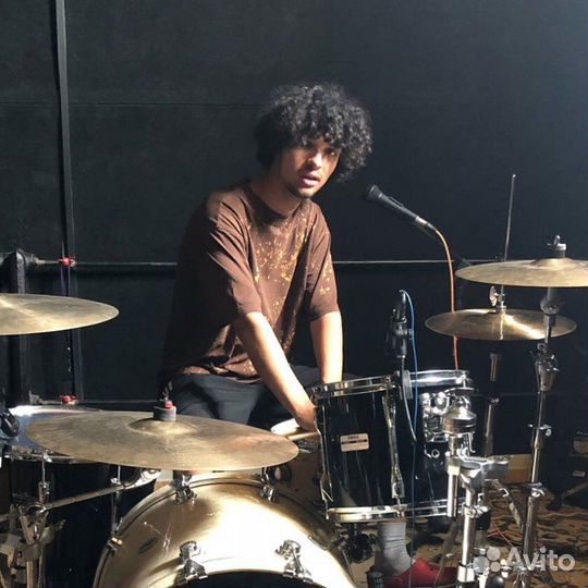 Уроки игры на барабанах / Репетитор по барабанам
